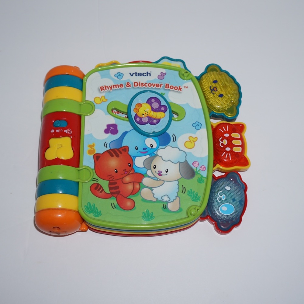 VTech Rhyme and Discovery Interactive Book